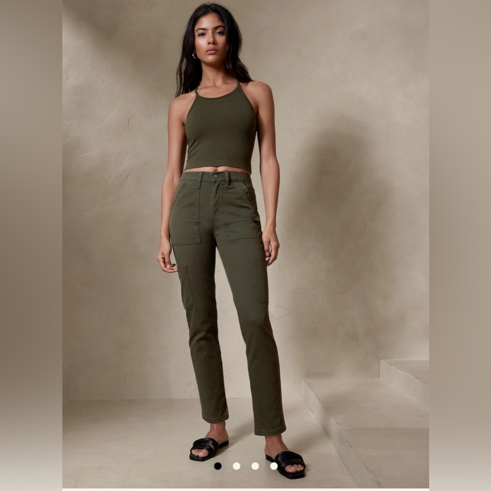 NWT Banana Republic Factory HIGH-RISE SLIM CARGO JEAN Size 00